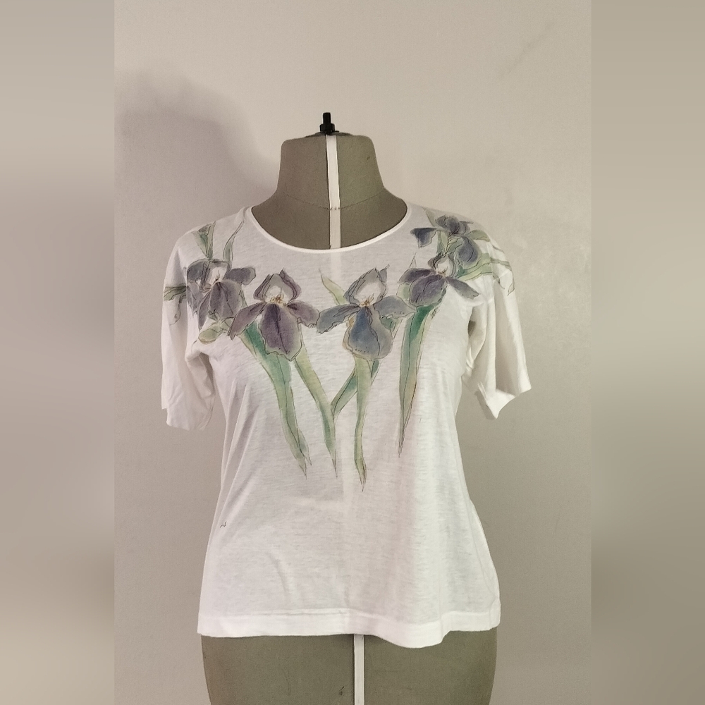 White Floral Women's Short Sleeve Top